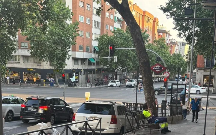 Piso en Avenida de Menéndez Pelayo, 42, Pacífico - Foto 1