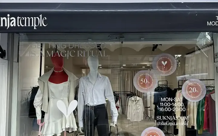 Local comercial en  Carrer de Calvet 47 - Foto 2