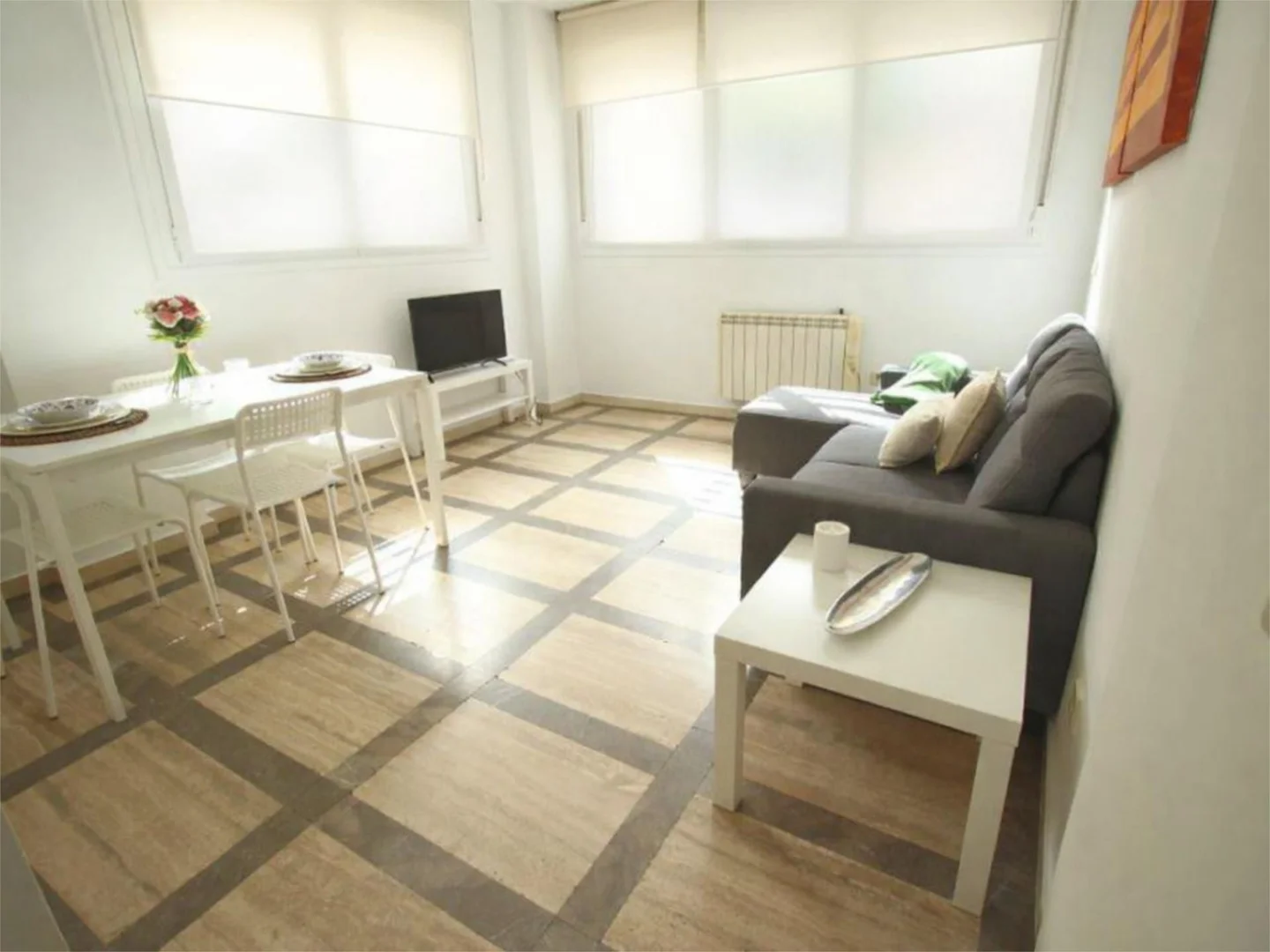 Piso en  Calle del Puerto Canfranc 4 - Foto 12