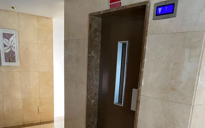 Piso en Calle de Melchor Fernández Almagro, 18 - Foto 5