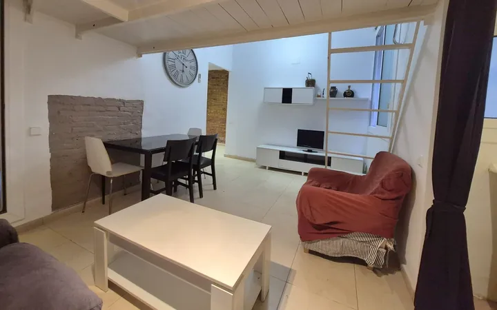 Estudio en Calle de la Mare de Déu de la Salut, 90, La Salut - Foto 28