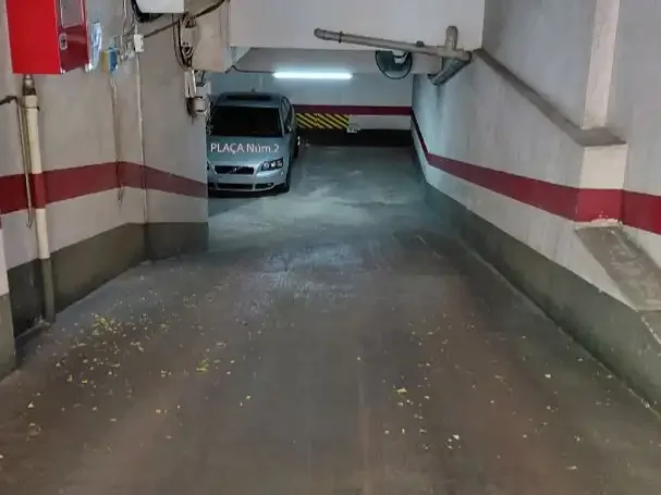 Garaje en  Carrer de l'Escorial 168 - Foto 3