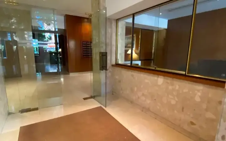 Piso en  Calle de Fermín Caballero 36 - Foto 5