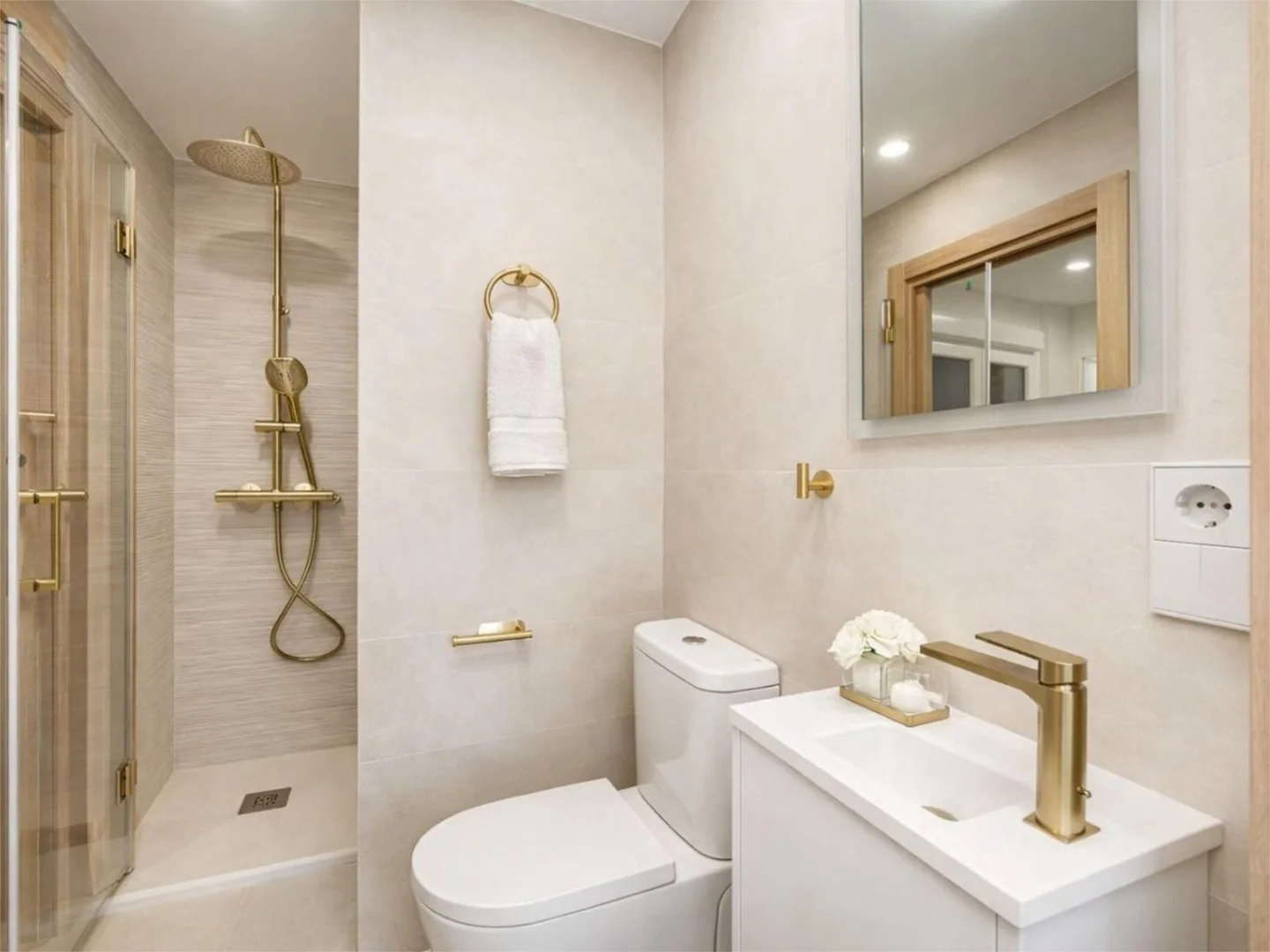 Piso en  Calle de Montesa 13 - Foto 31