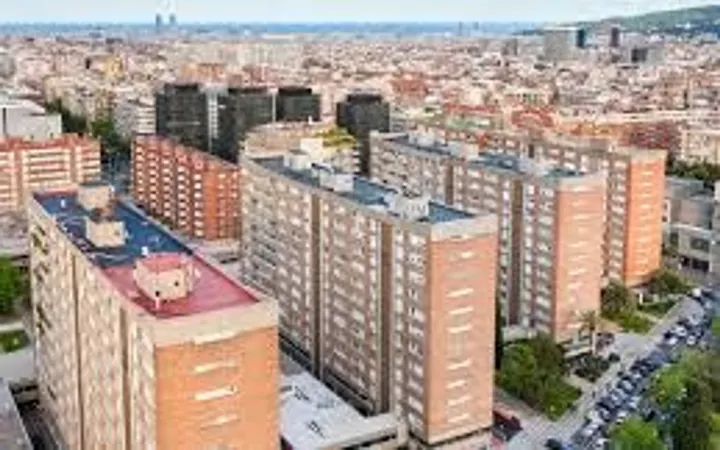 Edificio de uso mixto en Calle de Toledo, Sol - Foto 3