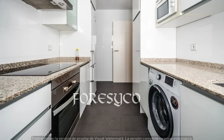 Piso en Calle de Santa Engracia, Almagro - Foto 29