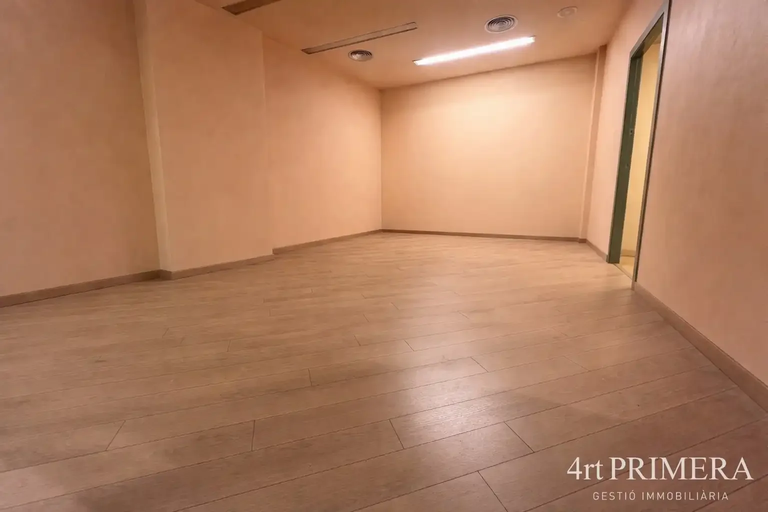 Local comercial en  Carrer de la Maladeta - Foto 18