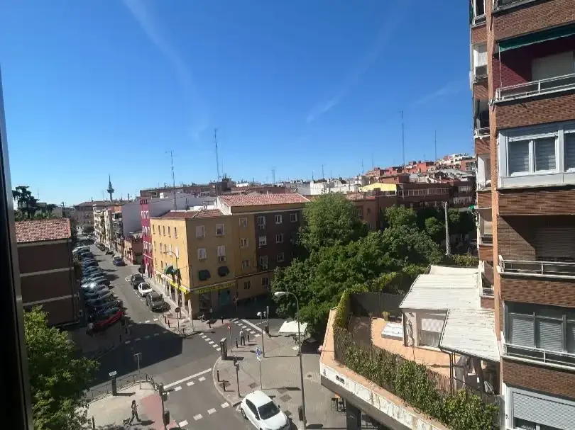 Piso en  Calle de Villafranca 22 - Foto 9