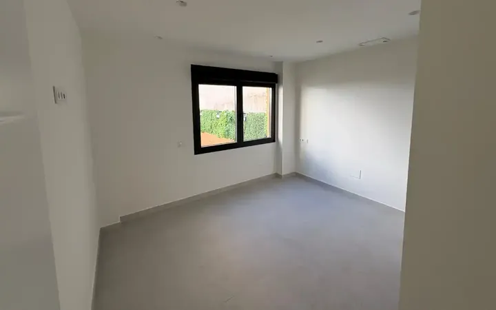 Piso en  Calle de Carnicer 22 - Foto 3