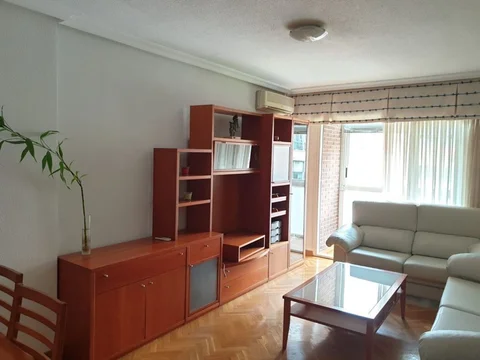 Piso en avenida del Planetario, 36 - Foto 2