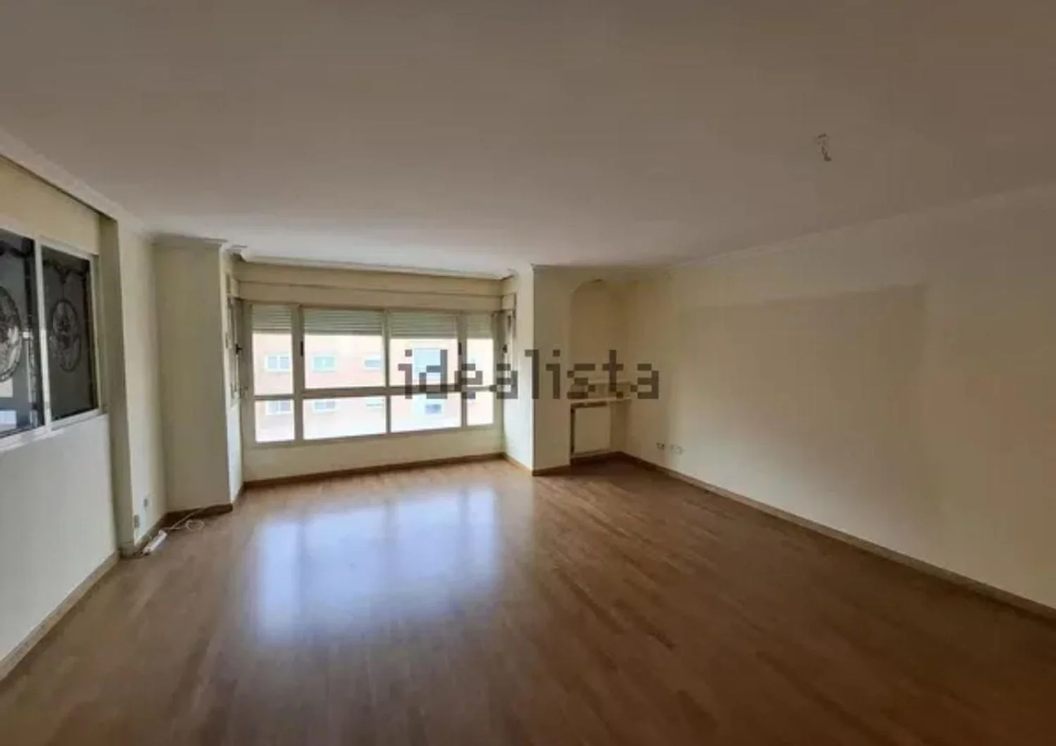 Piso en calle de las Cuevas de Altamira, 25