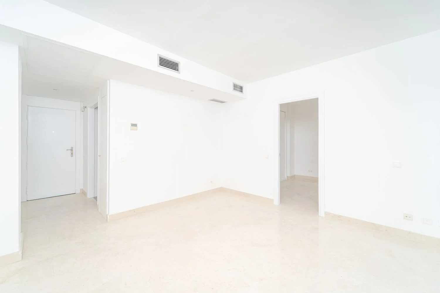 Piso en Barrio Conde Orgaz-Piovera - Foto 2