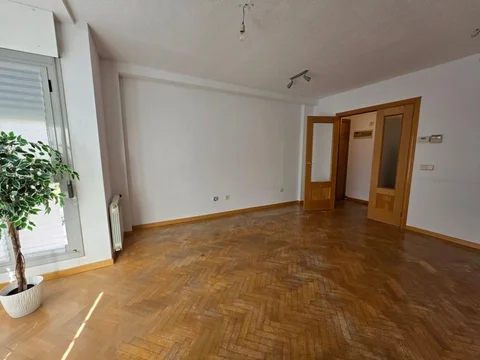 Piso en Calle Montpellier - Foto 4