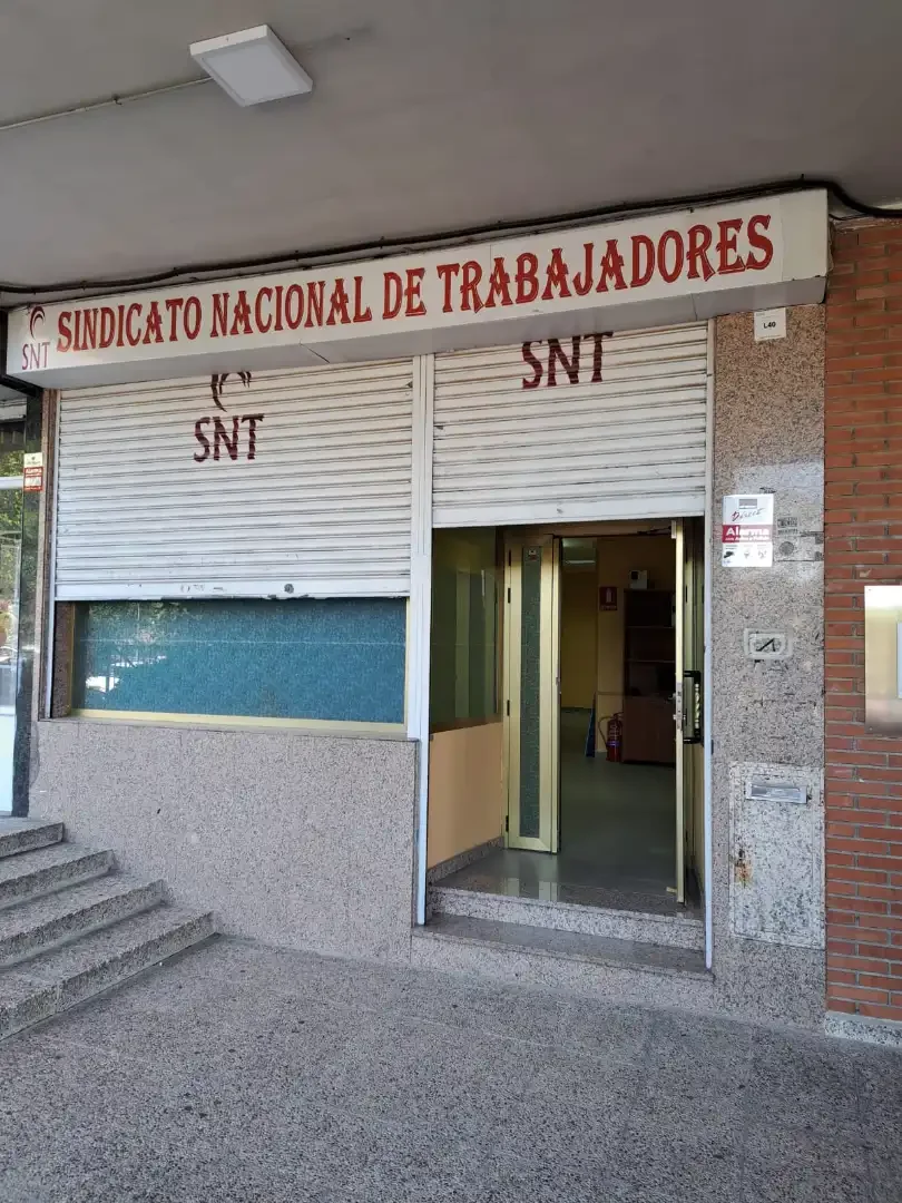 Local comercial en  Calle de León Felipe - Foto 4