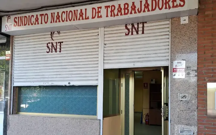 Local comercial en  Calle de León Felipe - Foto 4