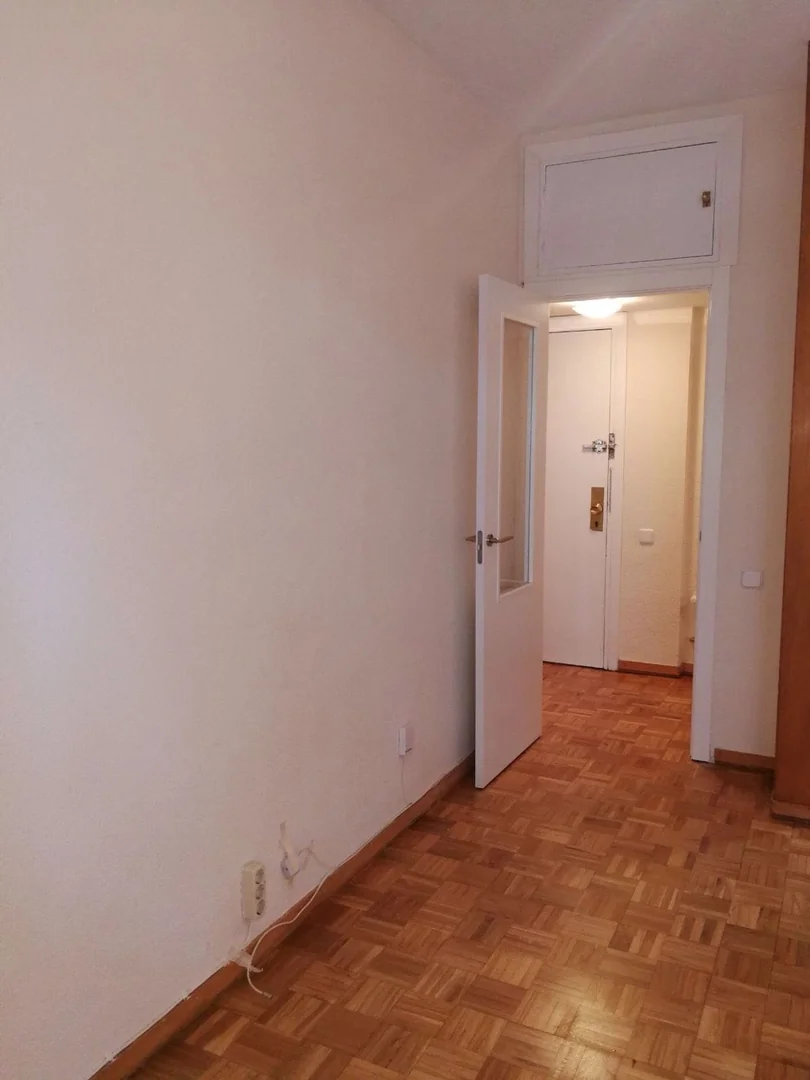 Piso en Calle de Orense, 18 - Foto 6
