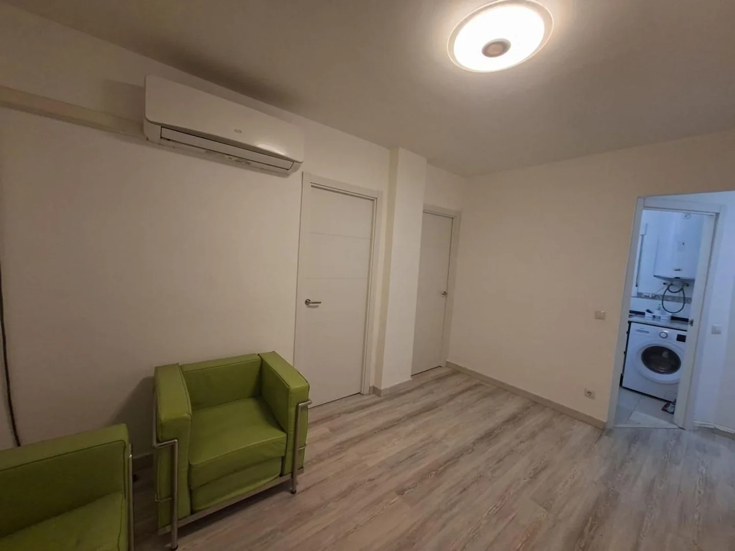 Piso en Numancia - Foto 3