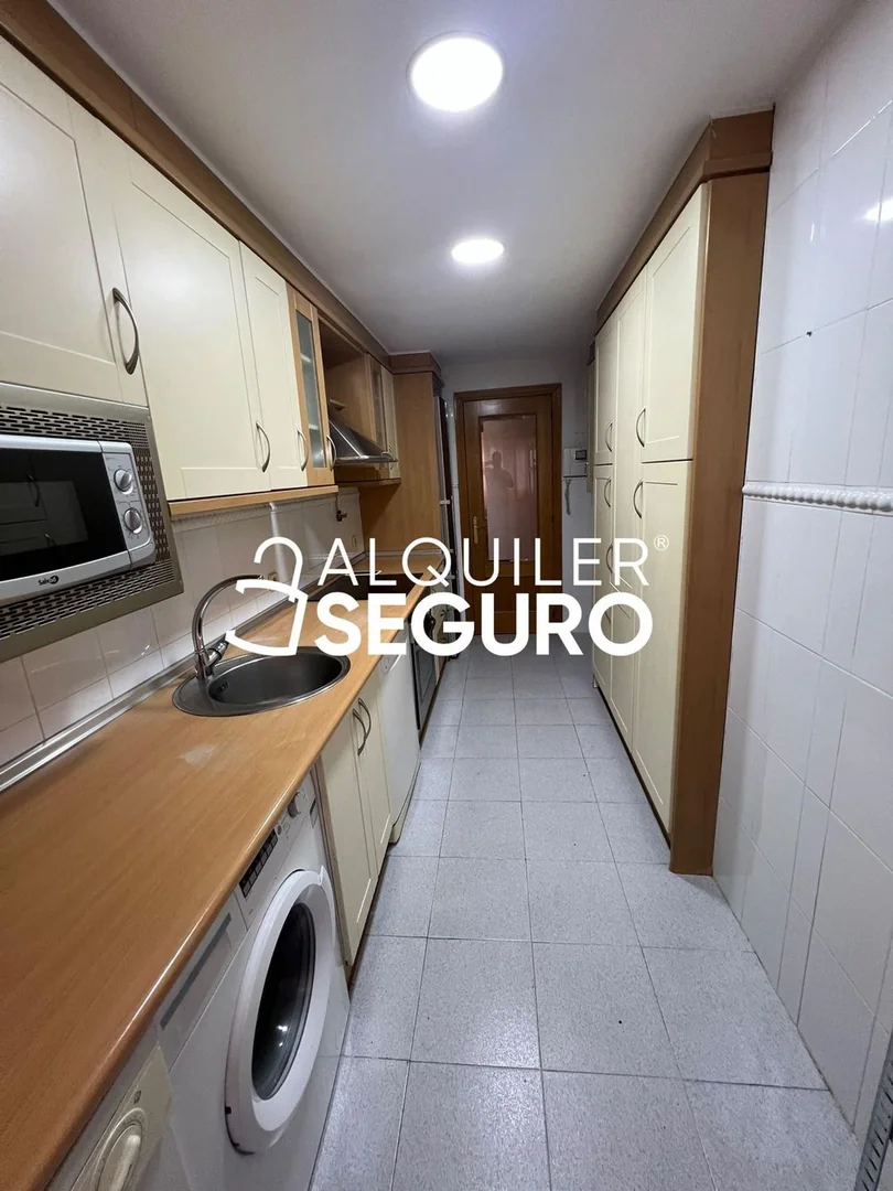 Piso en Calle Rocinante, Tres Olivos - Valverde - Foto 11