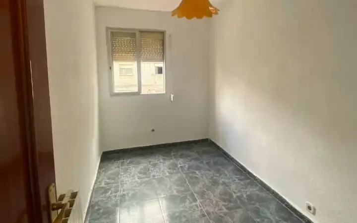 Piso en  Calle de Carabelos 26 - Foto 2
