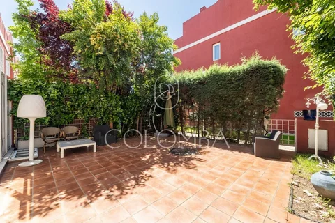 Chalet adosado en Calle de Ulises - Foto 12