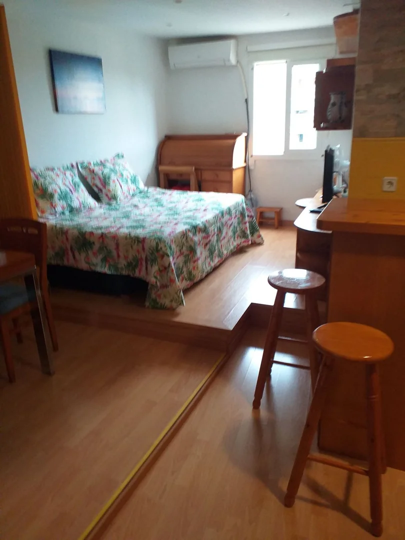 Estudio en Calle de la Marina, 121 - Foto 3