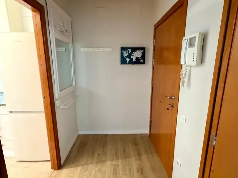 Piso en  Carrer de la Reina Amàlia 44 - Foto 3