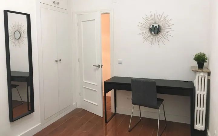 Piso en Calle de Ferraz - Foto 6