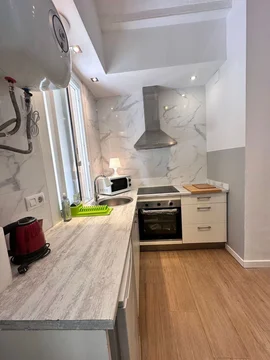 Estudio en calle d'Andrea Dòria, 18 - Foto 2