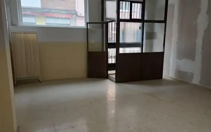 Local comercial en  Calle del Marqués de Leis 18 - Foto 2