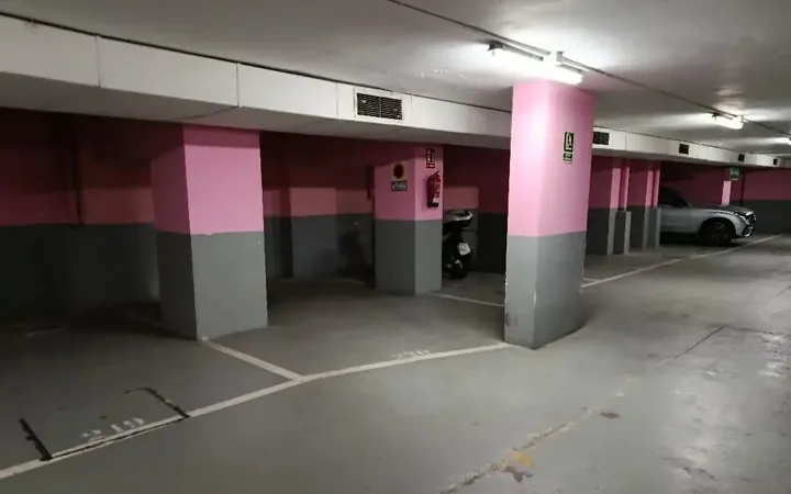 Garaje en  Plaça de Lesseps 33 - Foto 1