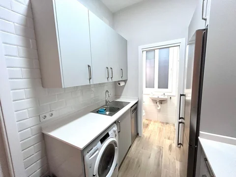 Estudio en Barrio Ramón de Carranza - Madre Rafols - Foto 2