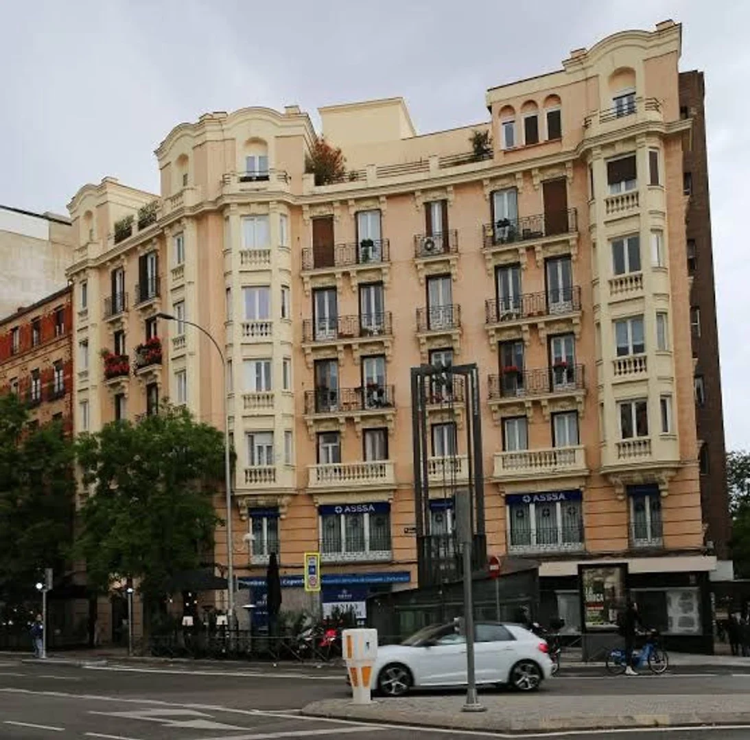 Piso en calle de García de Paredes, 52 - Foto 3