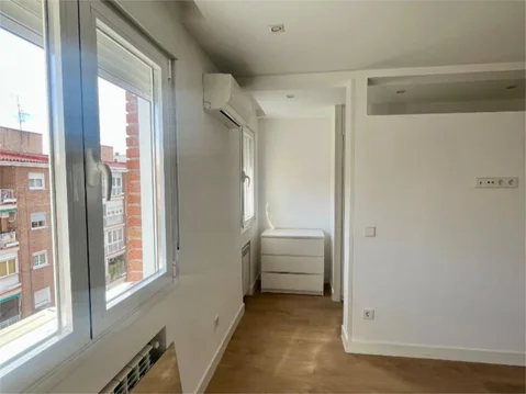 Piso en  Calle de César González Ruano 19 - Foto 7