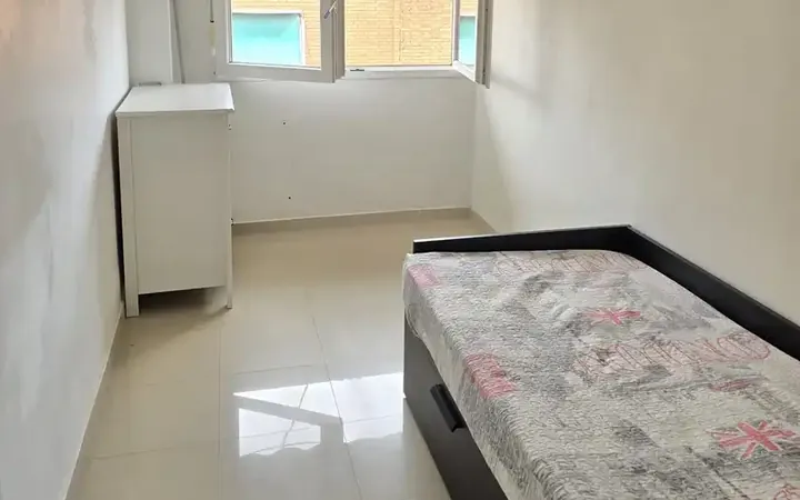 Piso en  Calle de la Verja 38 - Foto 3