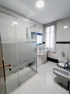 Piso en  Avenida de la Reina Victoria 25 - Foto 11