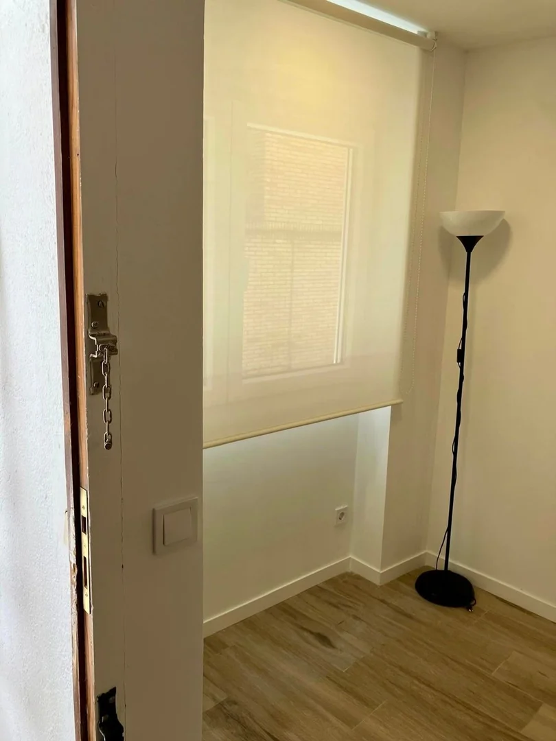 Estudio en calle de Joaquín Lorenzo, 52 - Foto 1