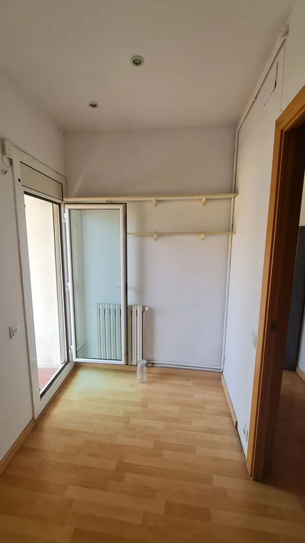 Piso en Calle de Besalú, 8, El Camp de l'Arpa del Clot - Foto 11