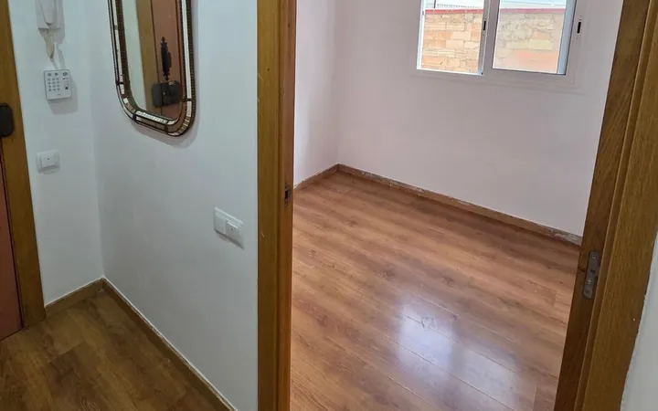 Piso en Sants - Badal - Foto 2