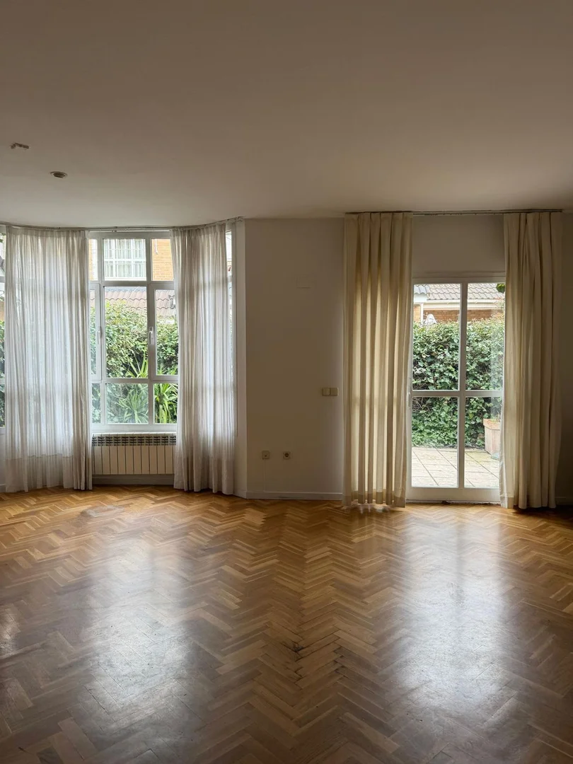 Chalet adosado en calle del Arquitecto Rafael Leoz, 12 - Foto 7