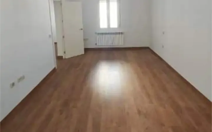 Piso en Cuatro Caminos - Foto 1