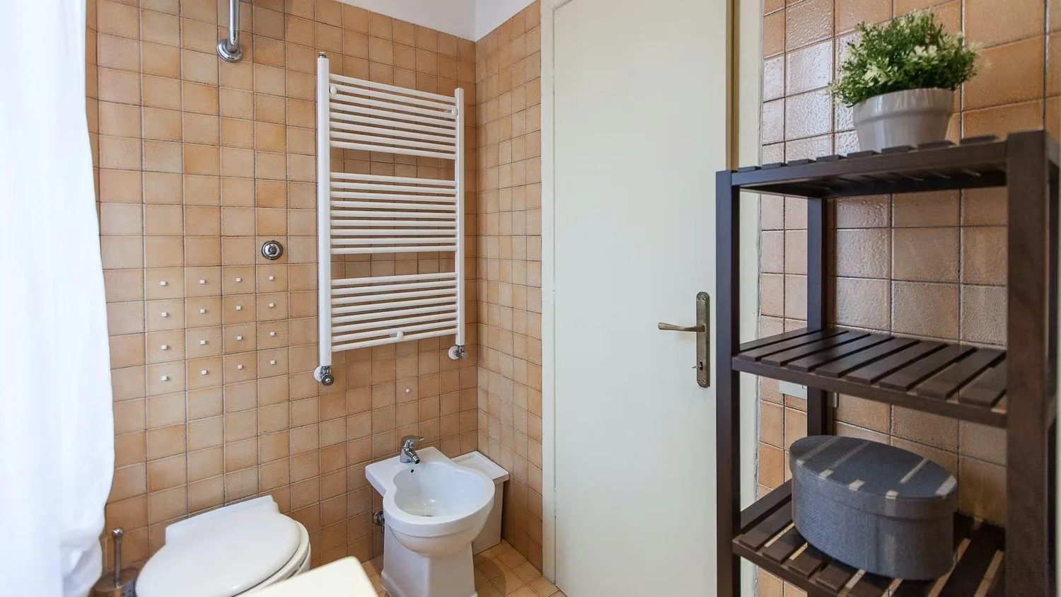 Piso en calle d'Espronceda, 110 - Foto 5