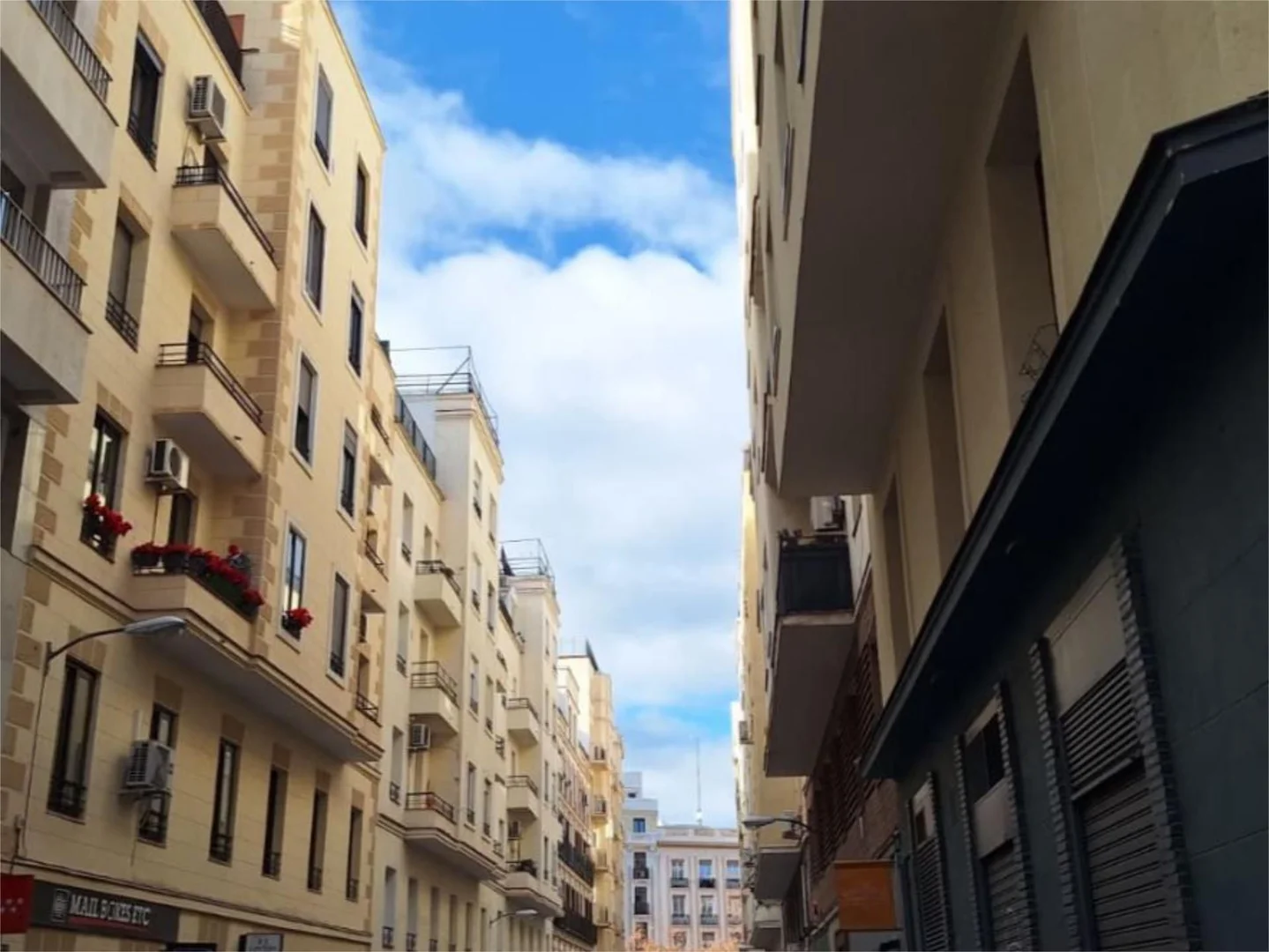 Piso en  Calle de Espartinas 8 - Foto 18