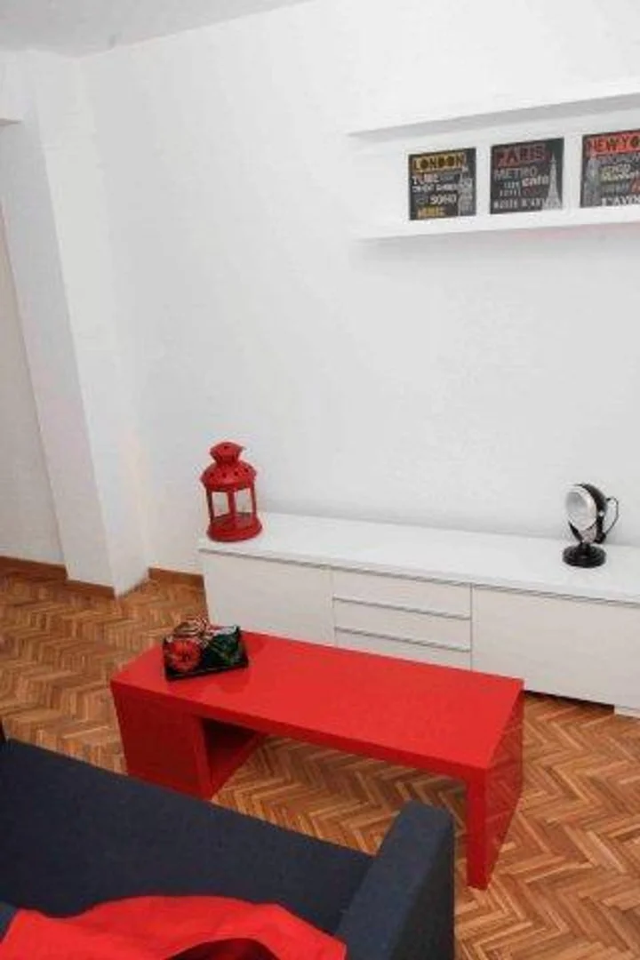 Piso en Calle de Cantàbria, 6 - Foto 2