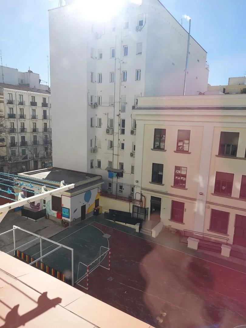 Estudio en Guzman el Bueno, 7 - Foto 14