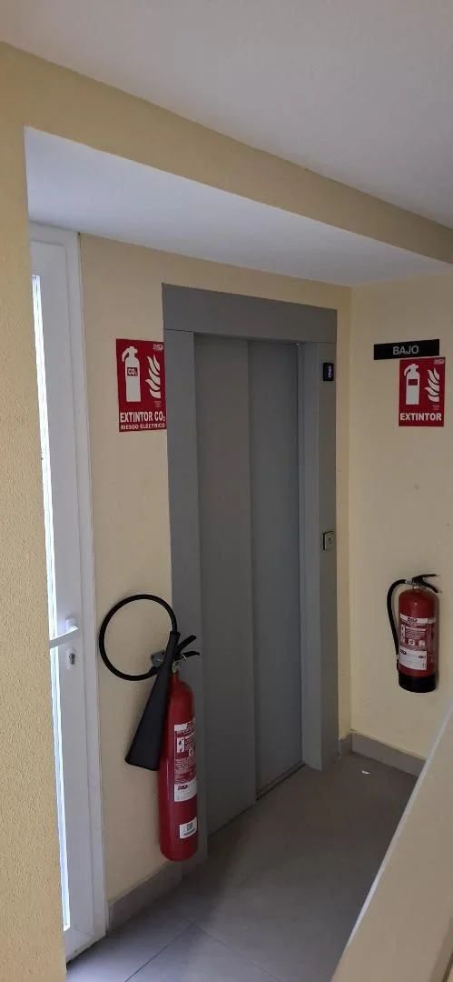 Piso en  Calle de Camarena 234 - Foto 8