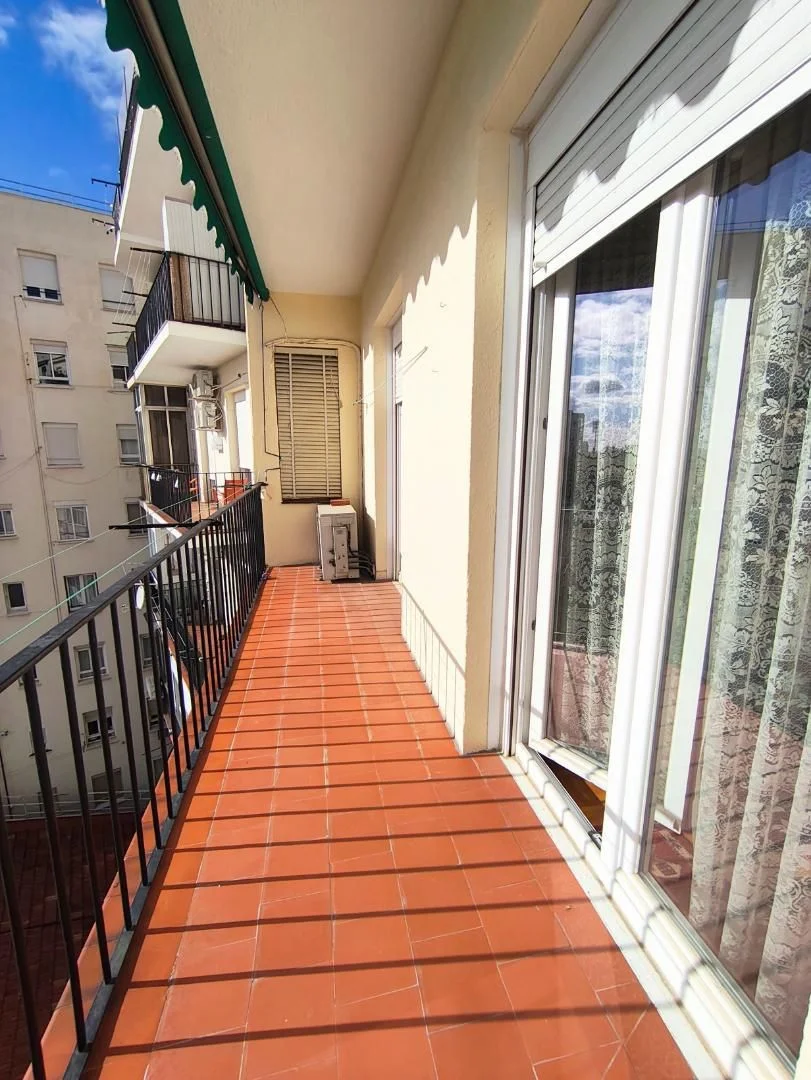 Piso en  Avenida de la Reina Victoria 25 - Foto 5