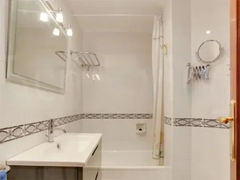 Piso en  Carrer de los Castillejos 298 - Foto 15