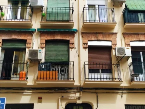 Piso en  Calle de la Coruña 11 - Foto 2