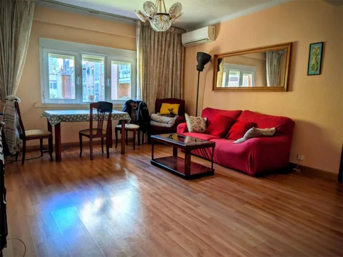 Piso en  Calle de Mauricio Legendre 27 - Foto 1