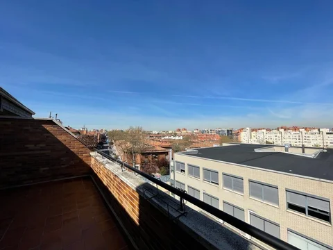 Ático en Calle de Juan José Martínez Seco - Foto 12